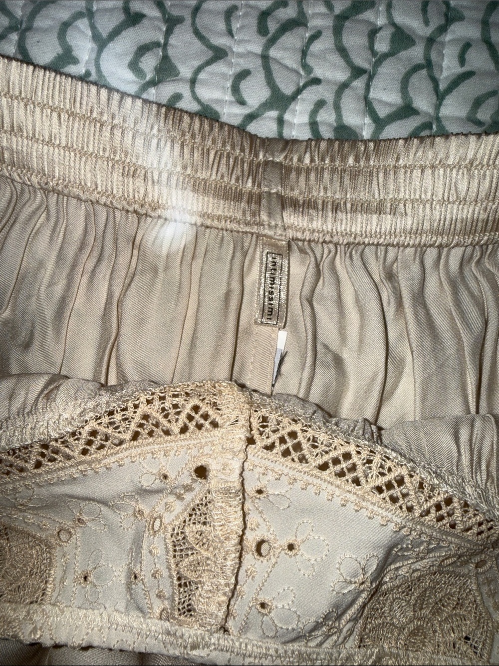 Intimissimi Mid Summer Dream. Viscose Satin Lace-Trim Camisole & Shorts Set - Picture 7 of 8